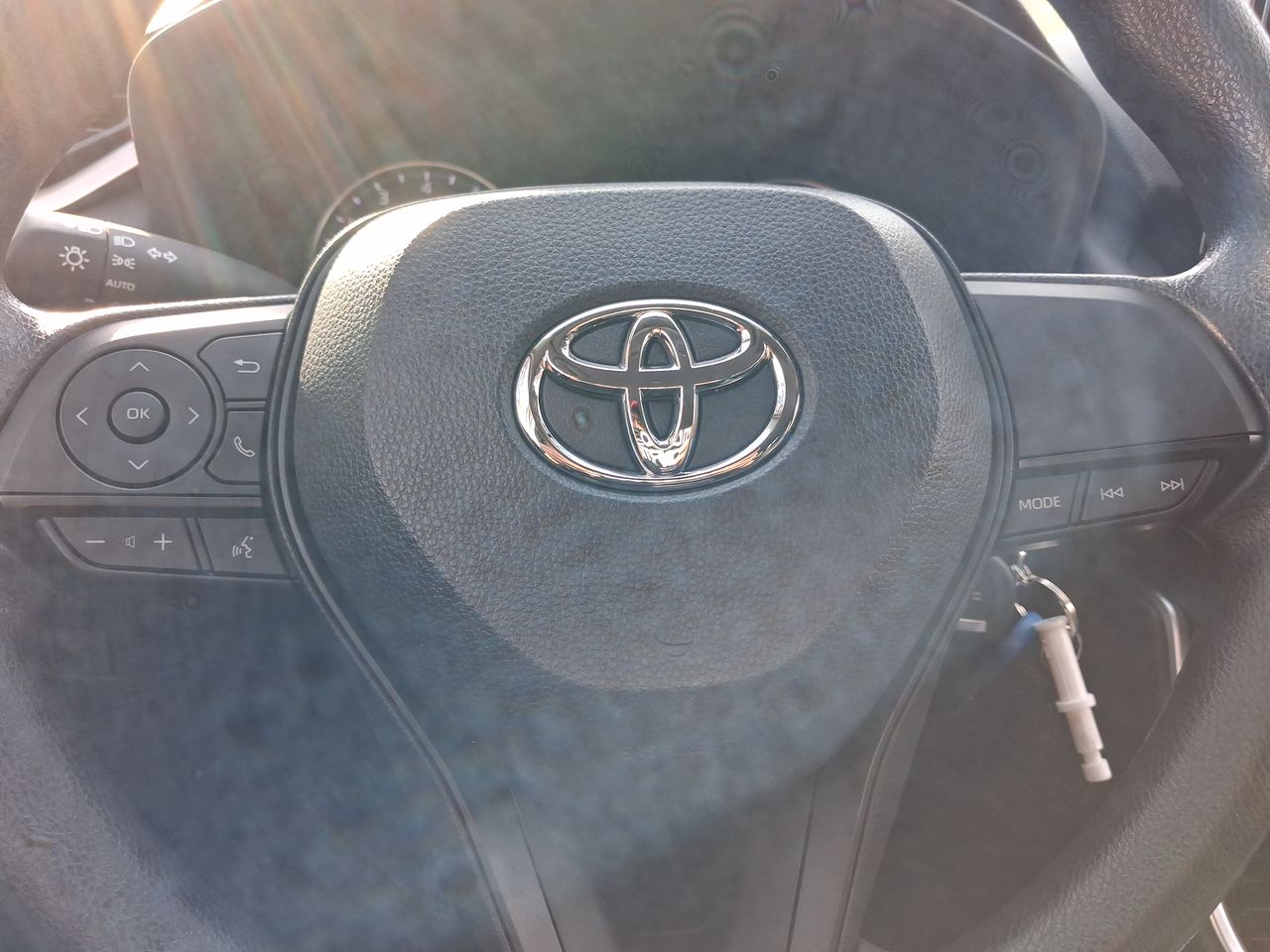 TOYOTA - 16