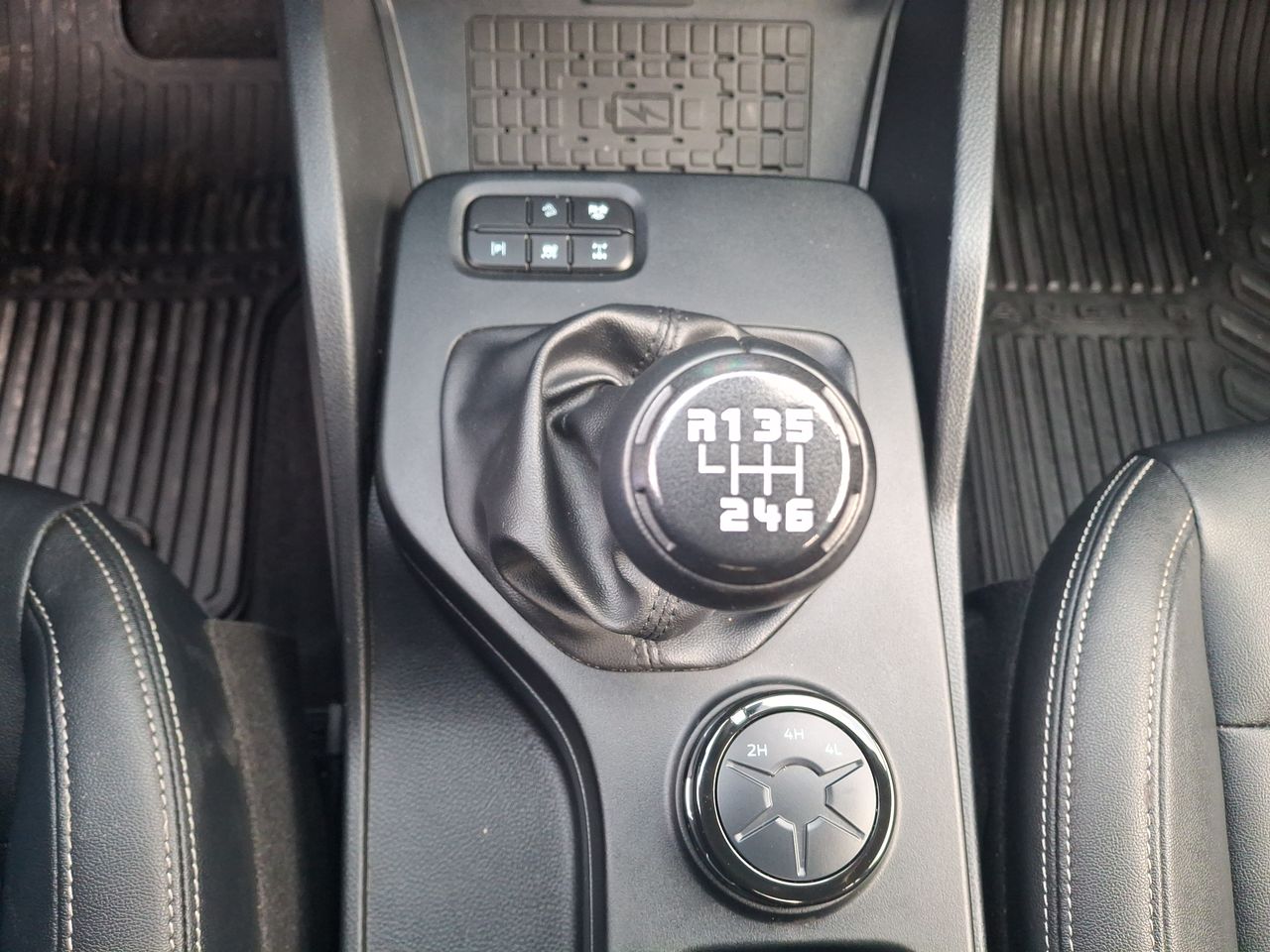 Ford Ranger — foto 32 de 35