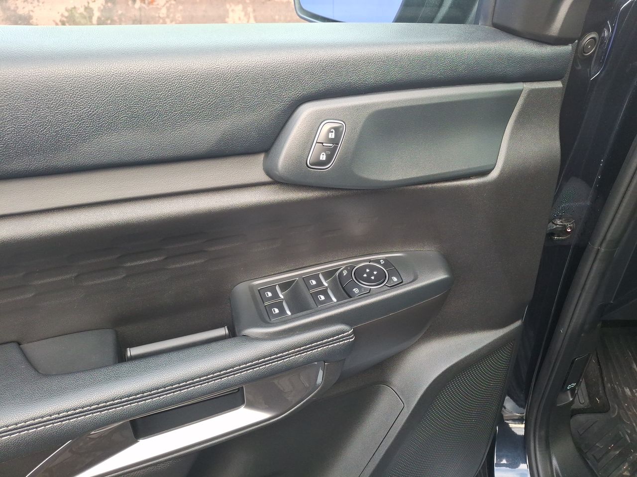 Ford Ranger — foto 23 de 35