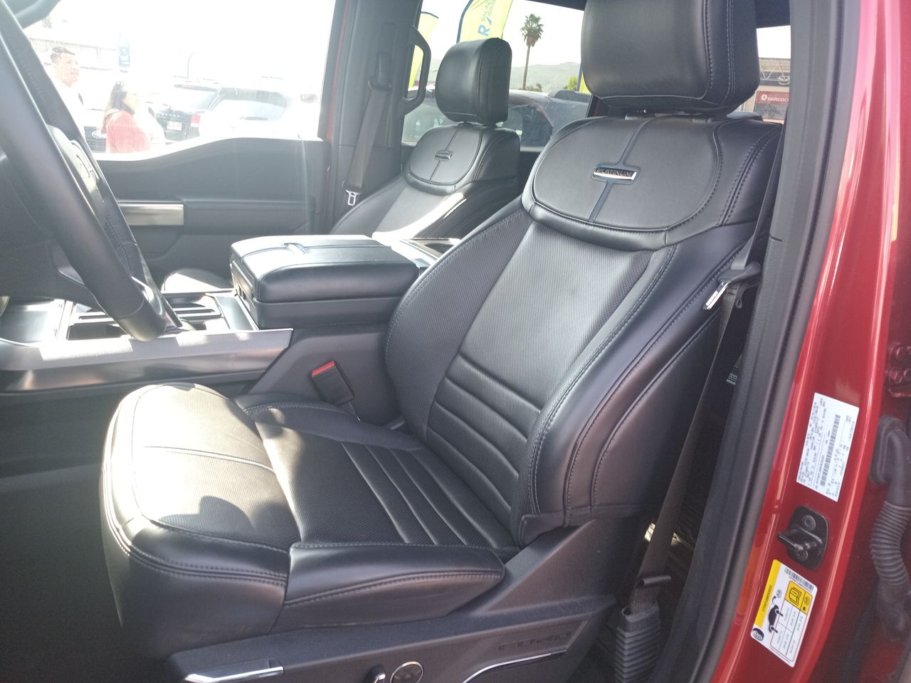 Ford F-150 — foto 23 de 35