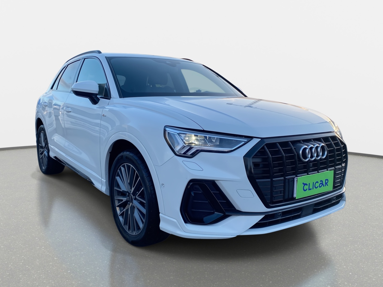 AUDI