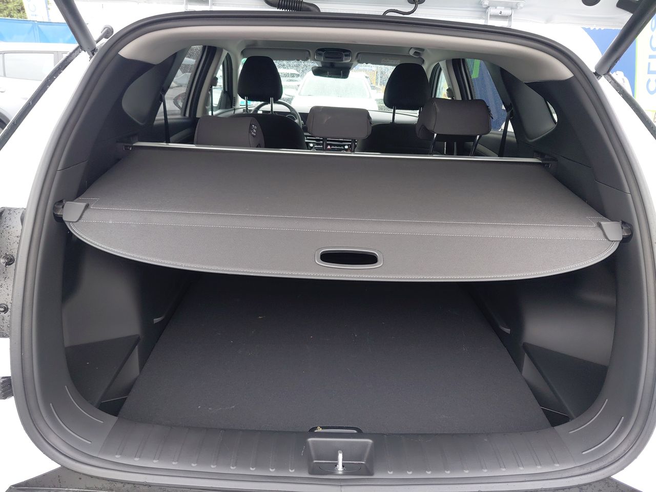 HYUNDAI - 10