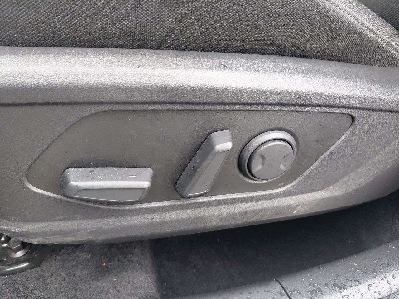 HYUNDAI - 12