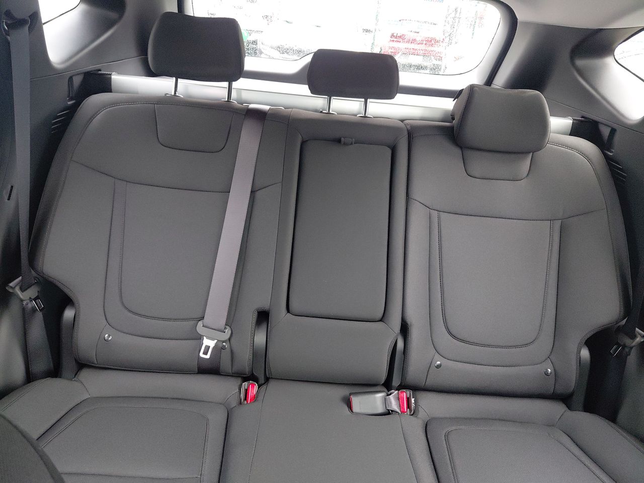 HYUNDAI - 4