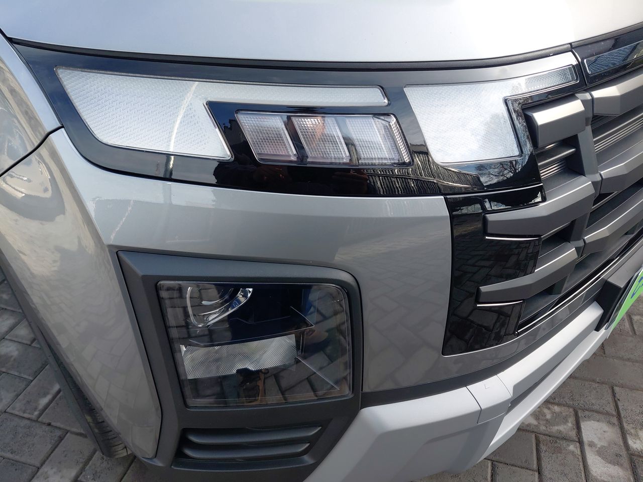 HYUNDAI - 9