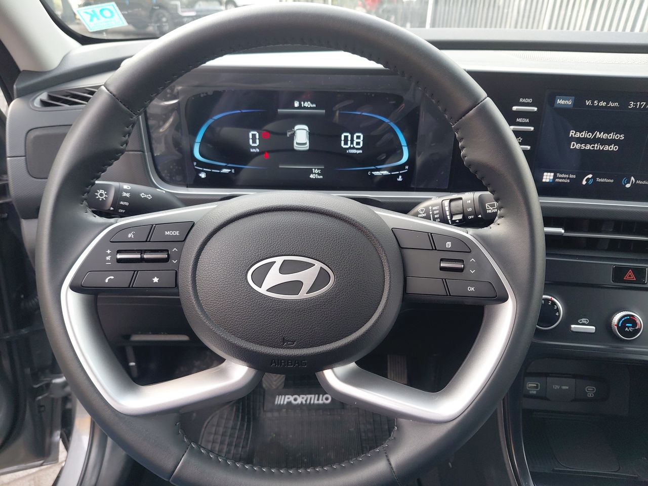 HYUNDAI - 15
