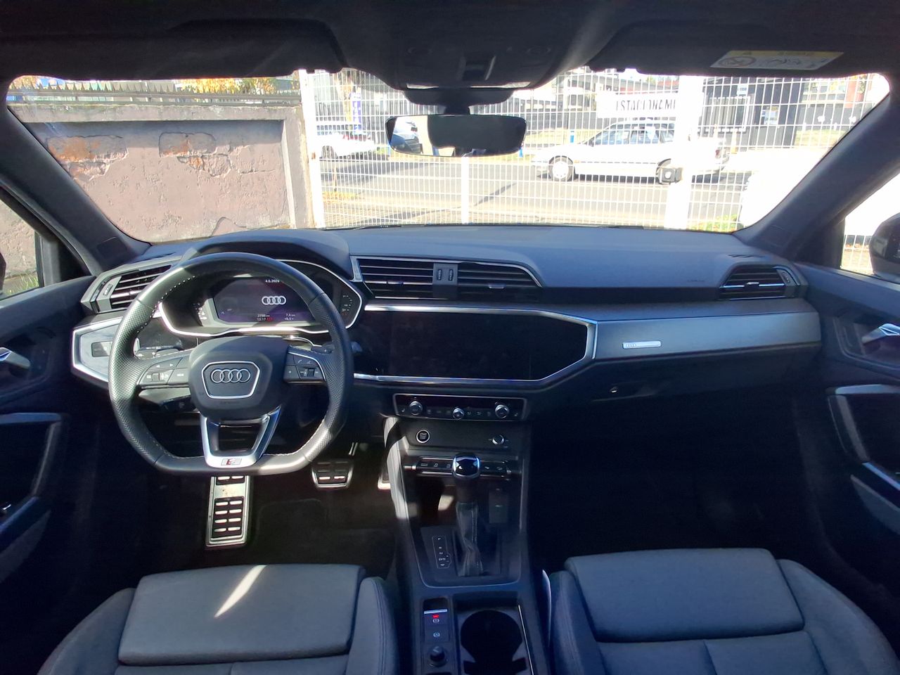 AUDI - 23