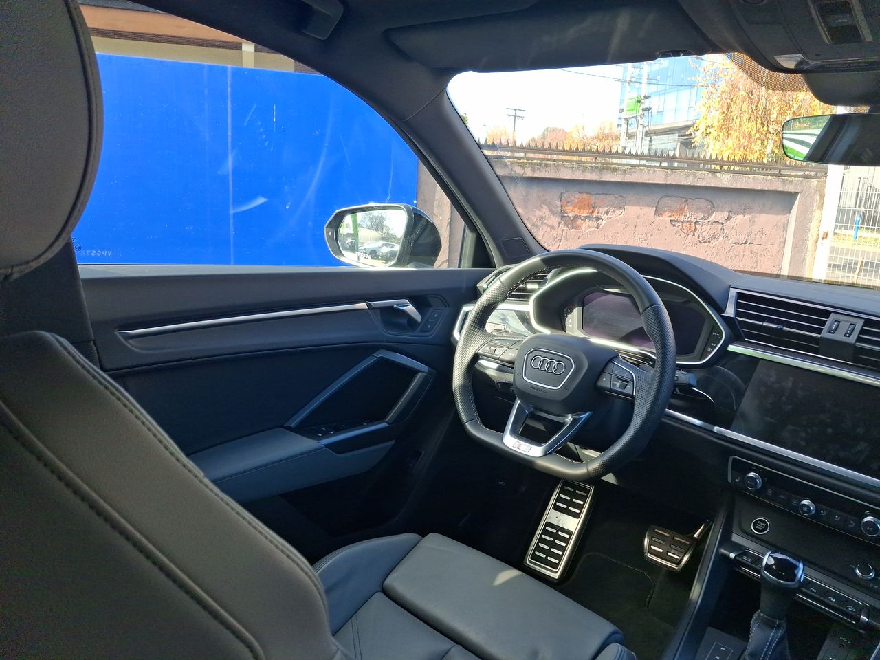 AUDI - 8