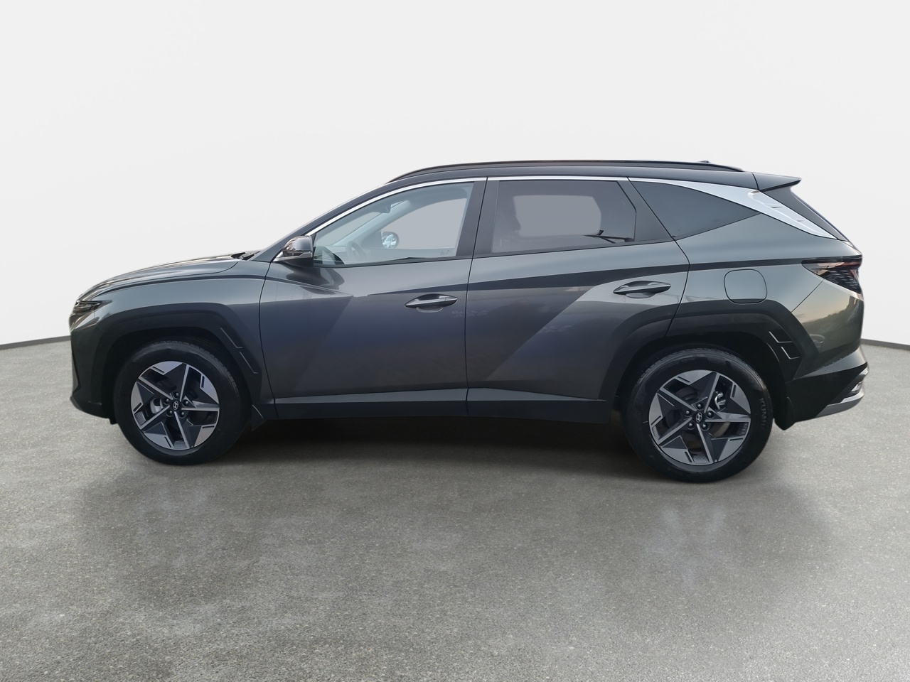 HYUNDAI - 4