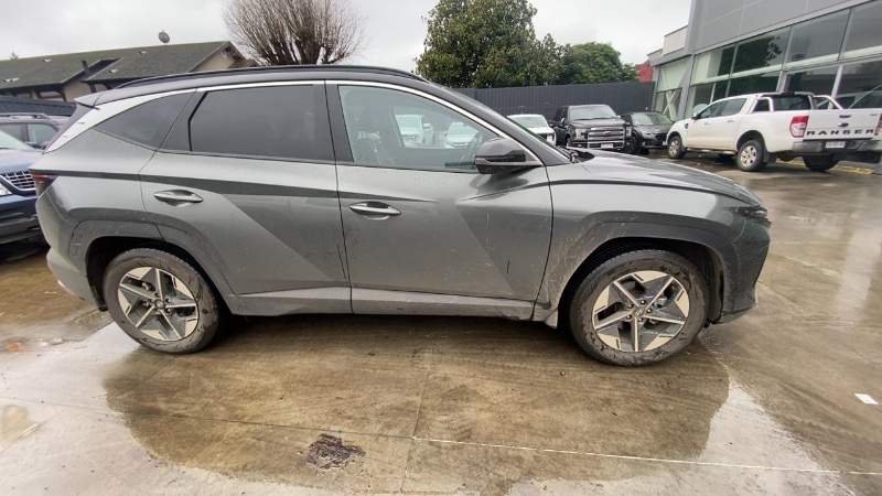 HYUNDAI - 2