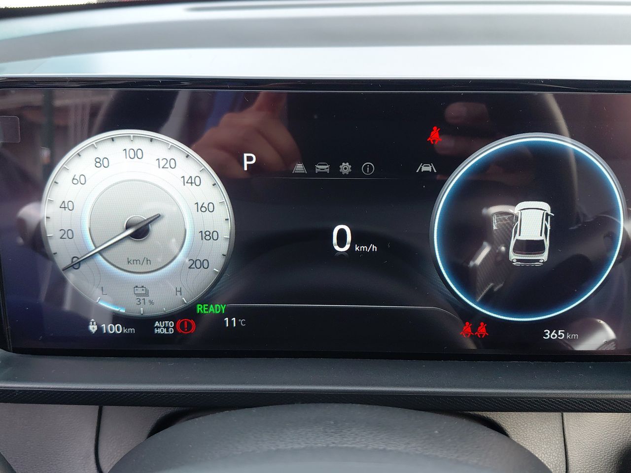 HYUNDAI - 16
