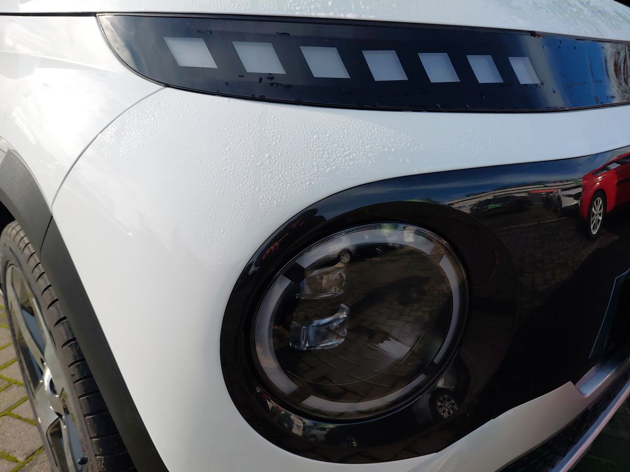 HYUNDAI - 8