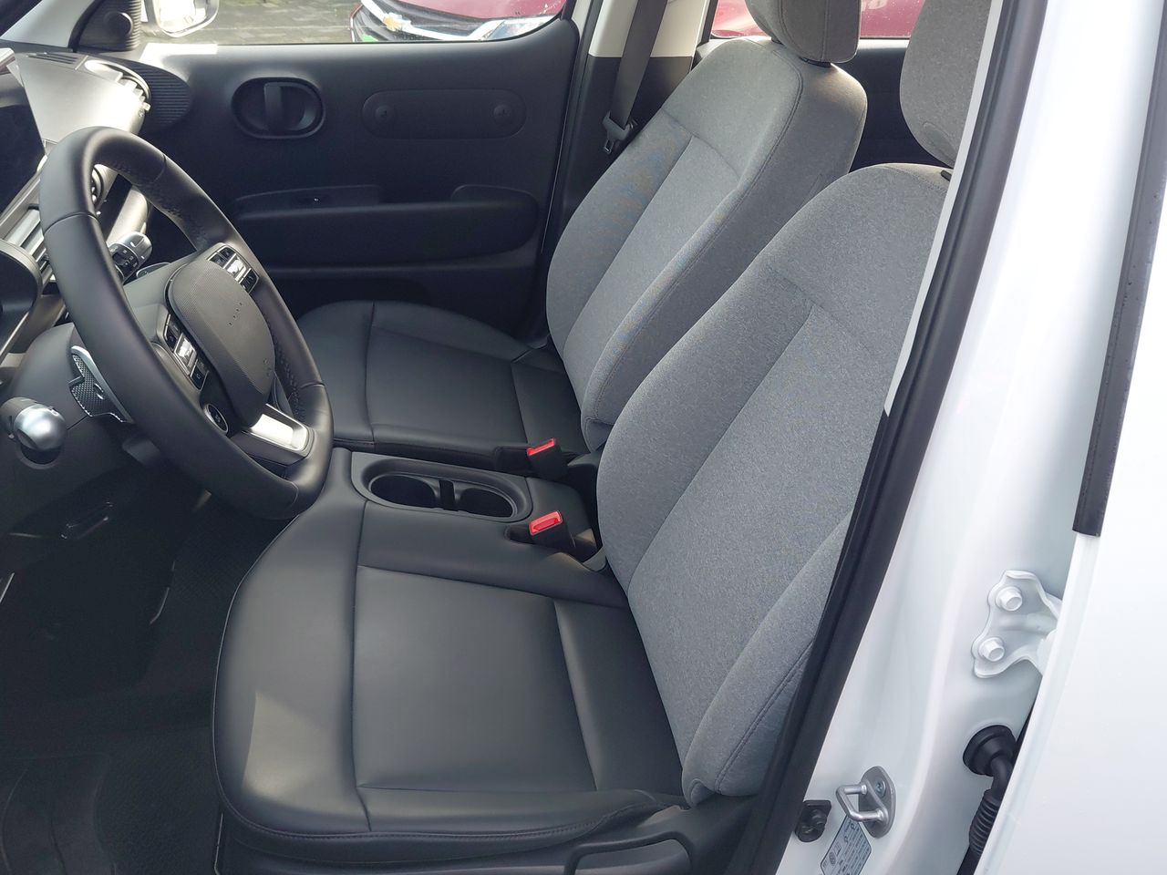 HYUNDAI - 13