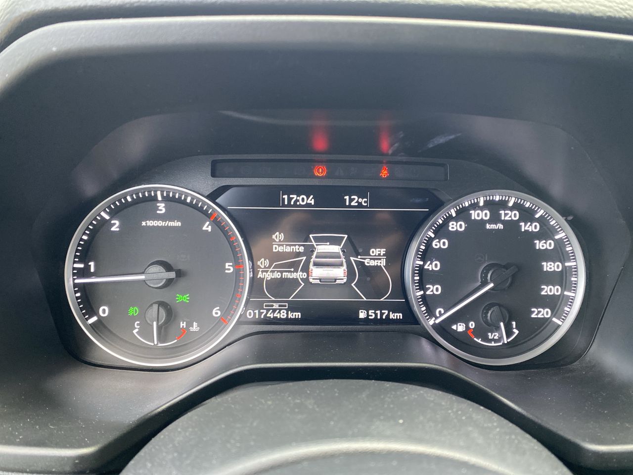 Mitsubishi L200 — foto 19 de 26