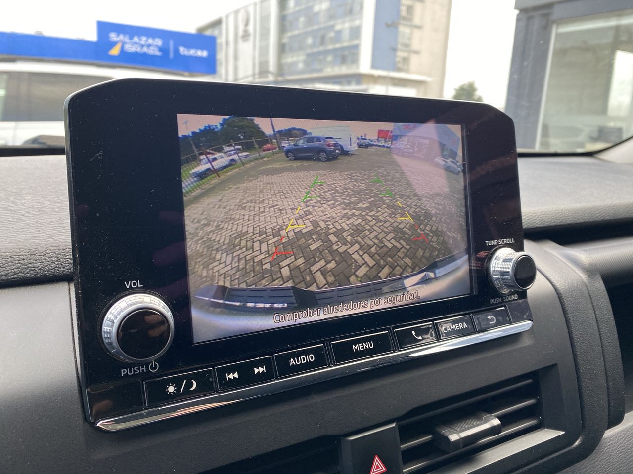 Mitsubishi L200 — foto 21 de 26