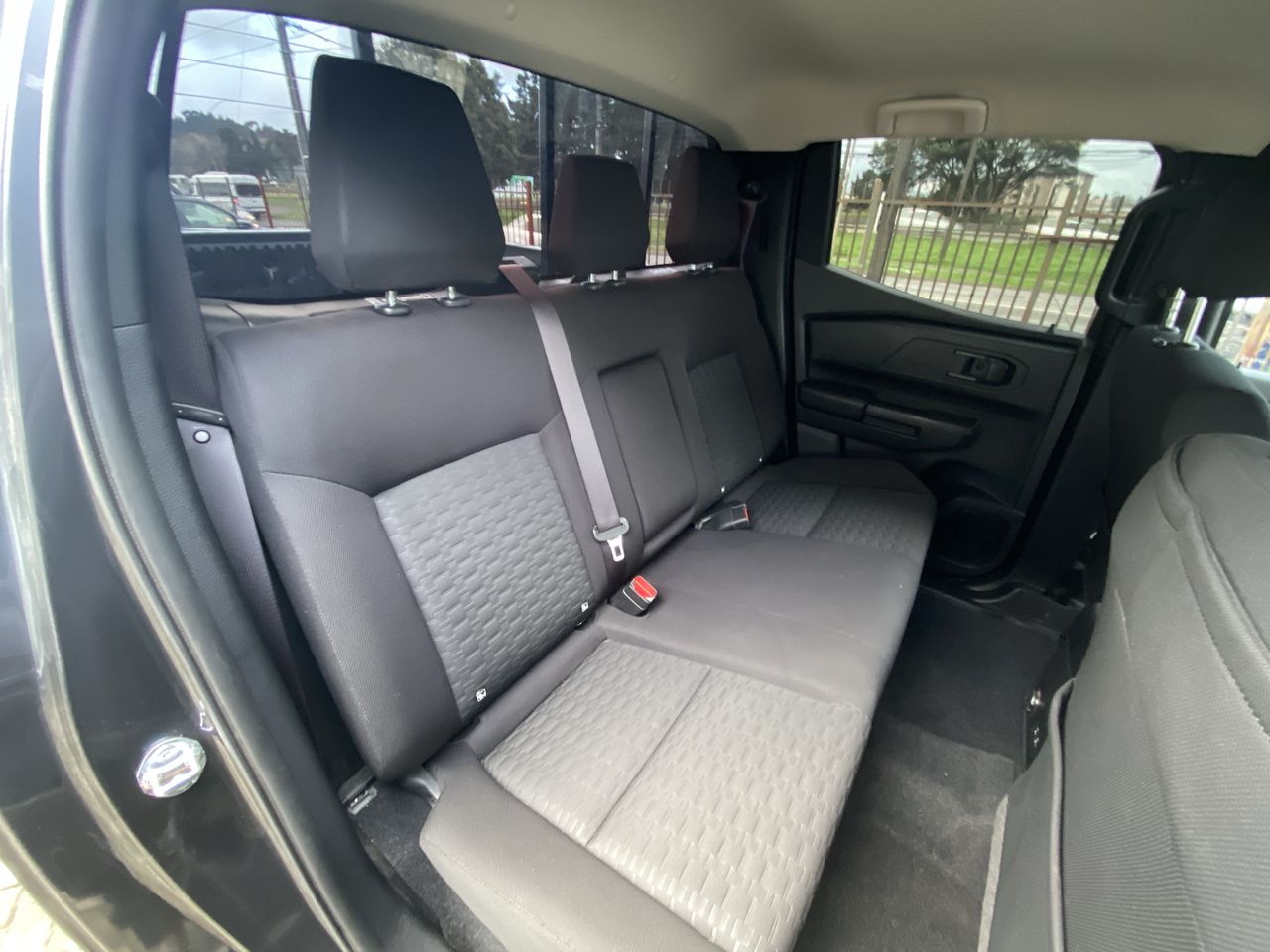 Mitsubishi L200 — foto 26 de 26