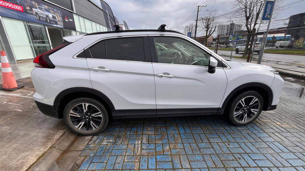 MITSUBISHI - 3