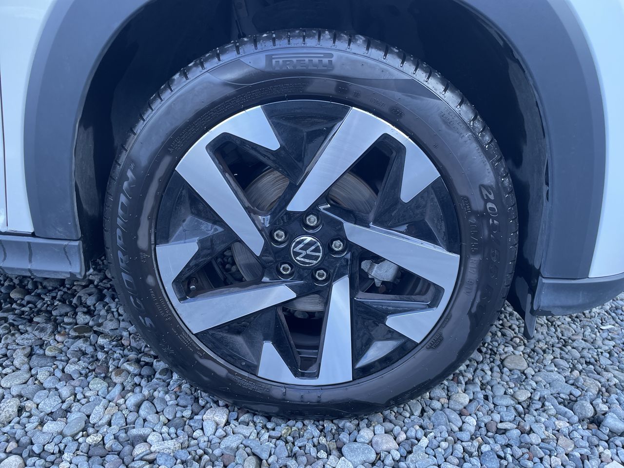 VOLKSWAGEN - 9