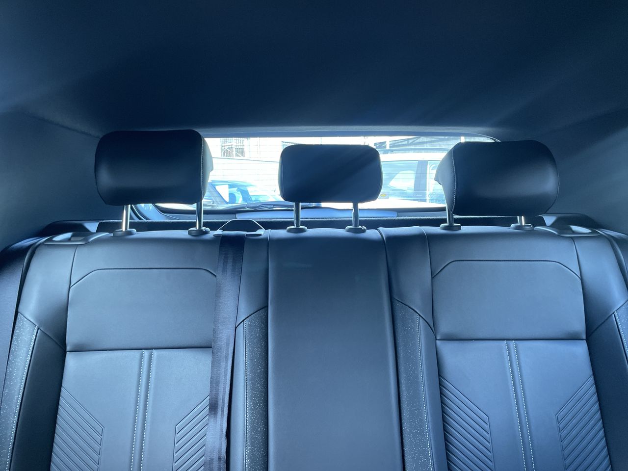 VOLKSWAGEN - 5