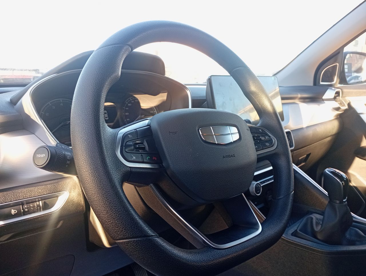 GEELY - 24