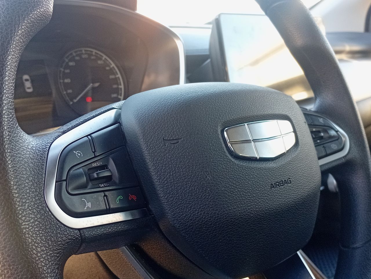 GEELY - 25