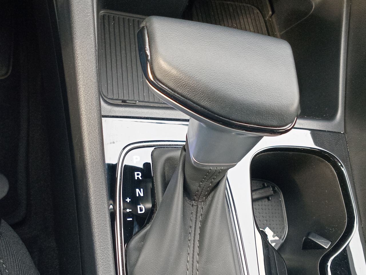 HYUNDAI - 21