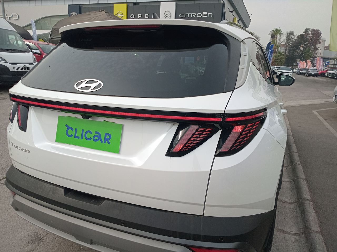 HYUNDAI - 10