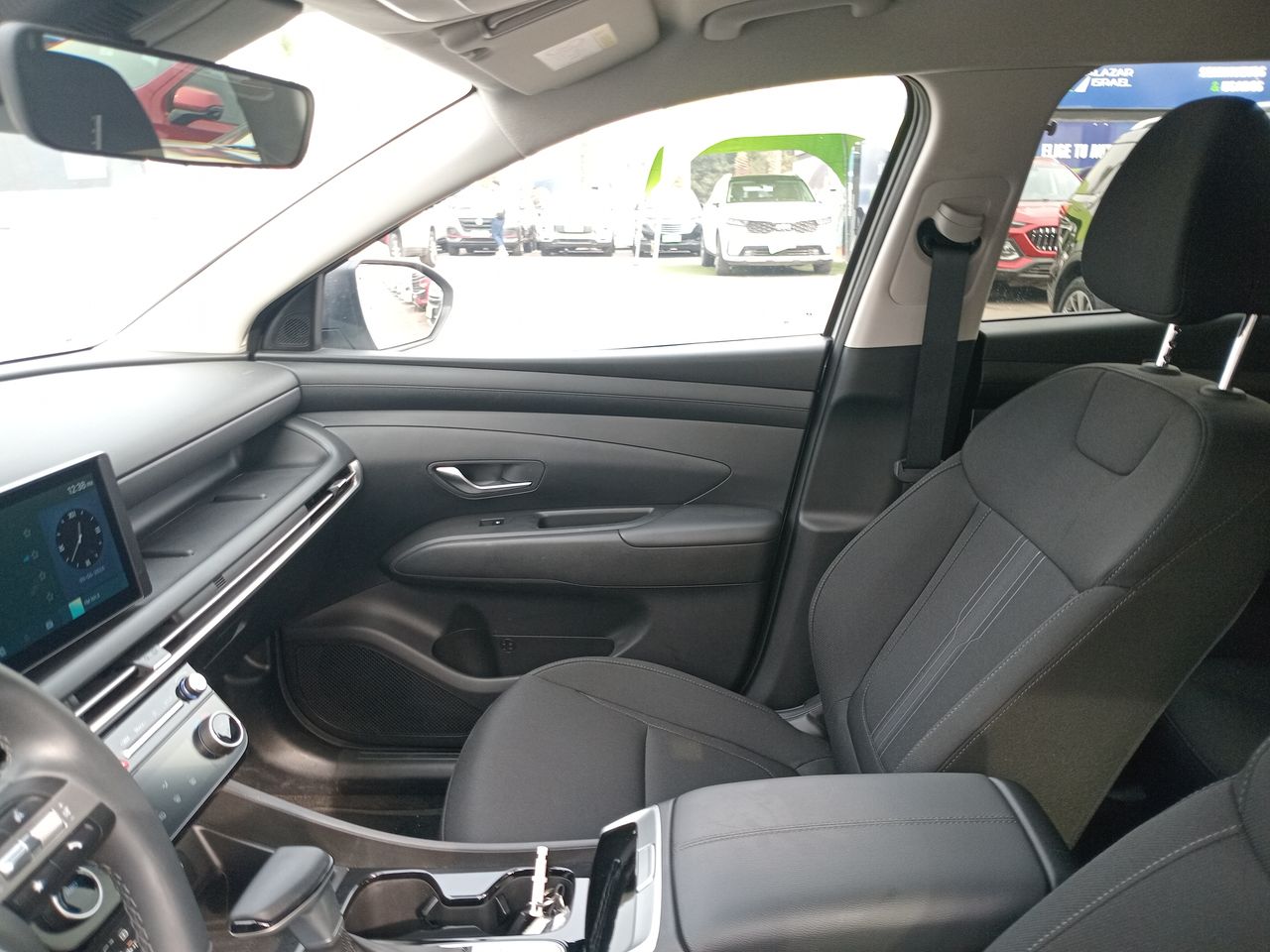 HYUNDAI - 2