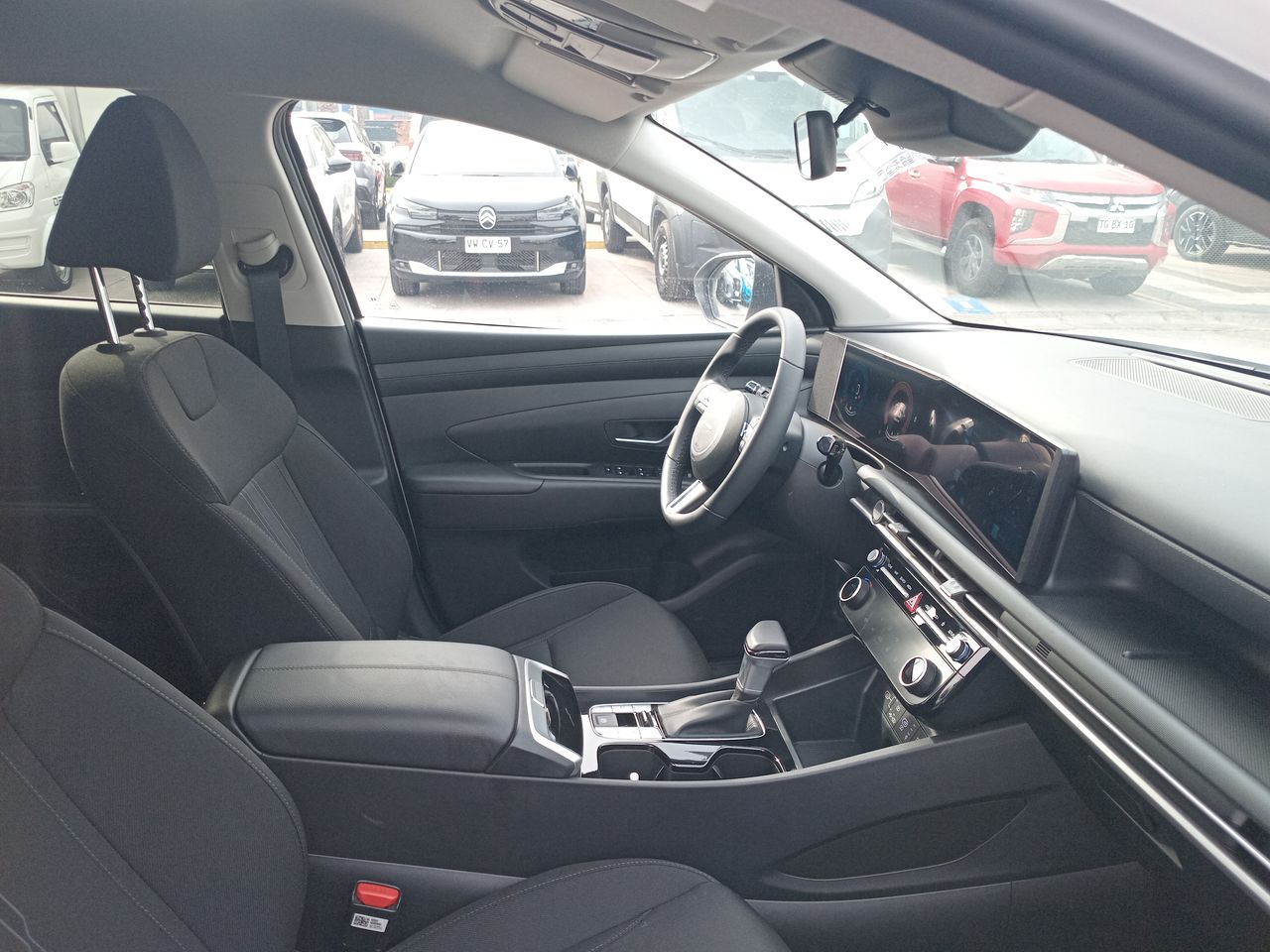 HYUNDAI - 6