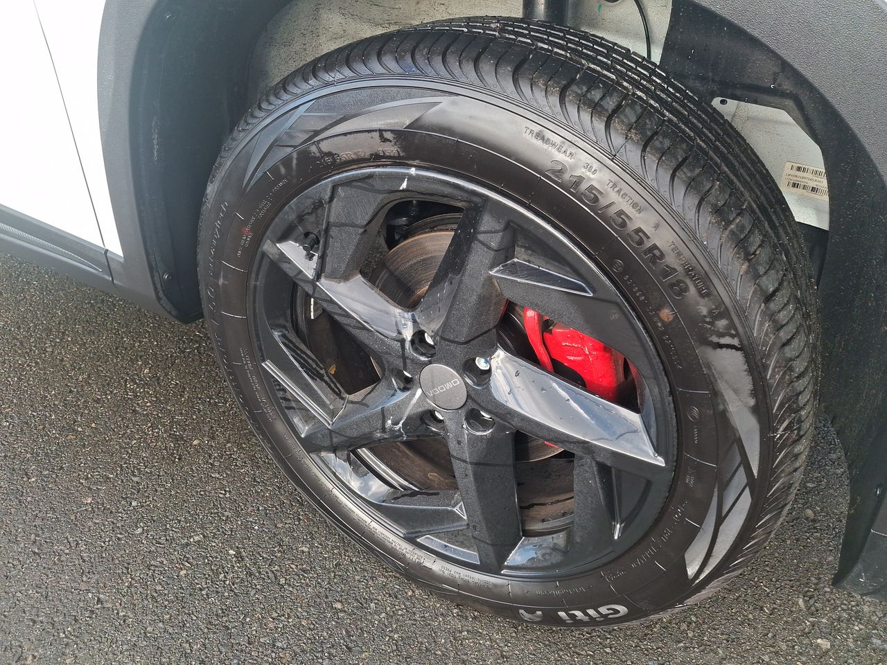 Omoda C5 — foto 10 de 28