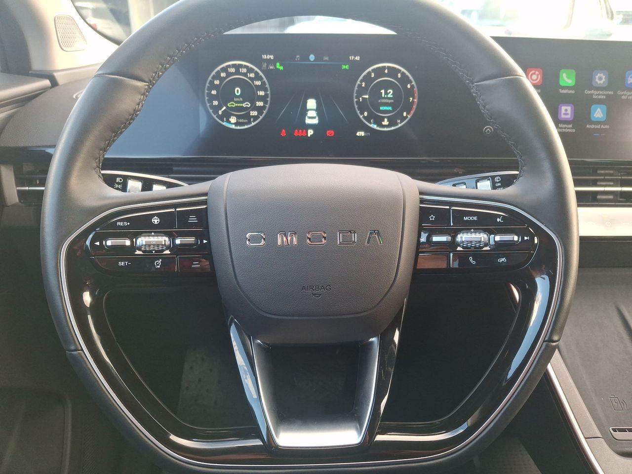 Omoda C5 — foto 17 de 28