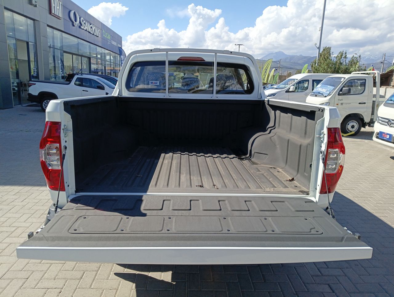 Maxus T60 — foto 20 de 34