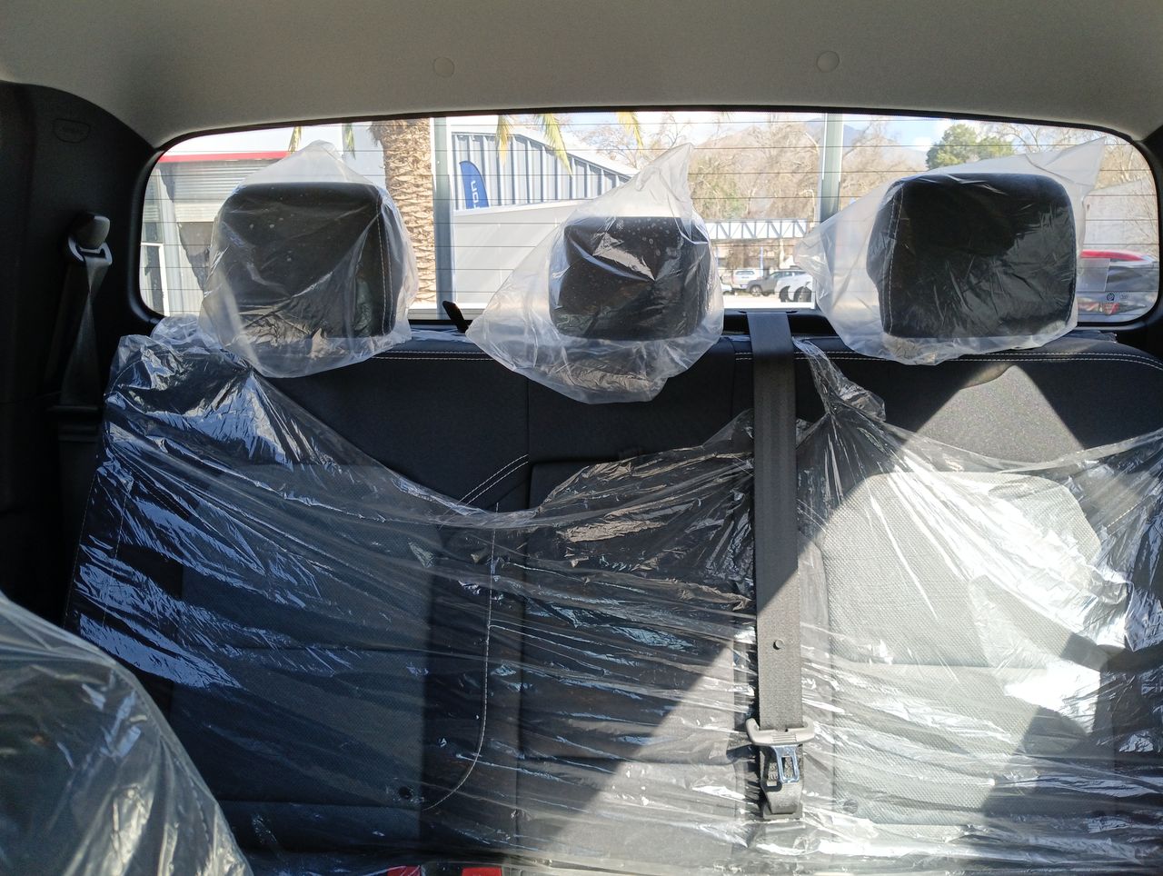 Maxus T60 — foto 13 de 34