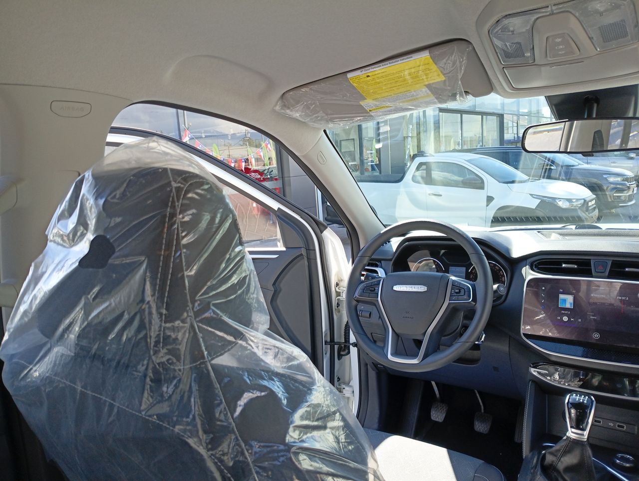 Maxus T60 — foto 15 de 34