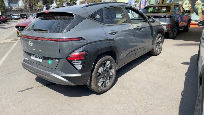HYUNDAI - 4