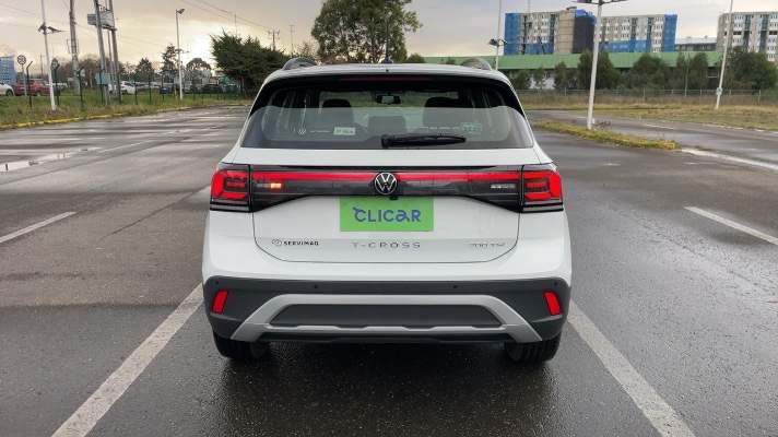 VOLKSWAGEN - 4