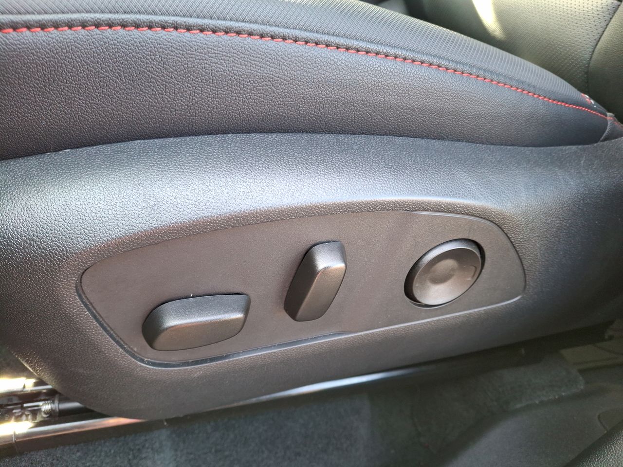 Chevrolet Traverse — foto 23 de 37