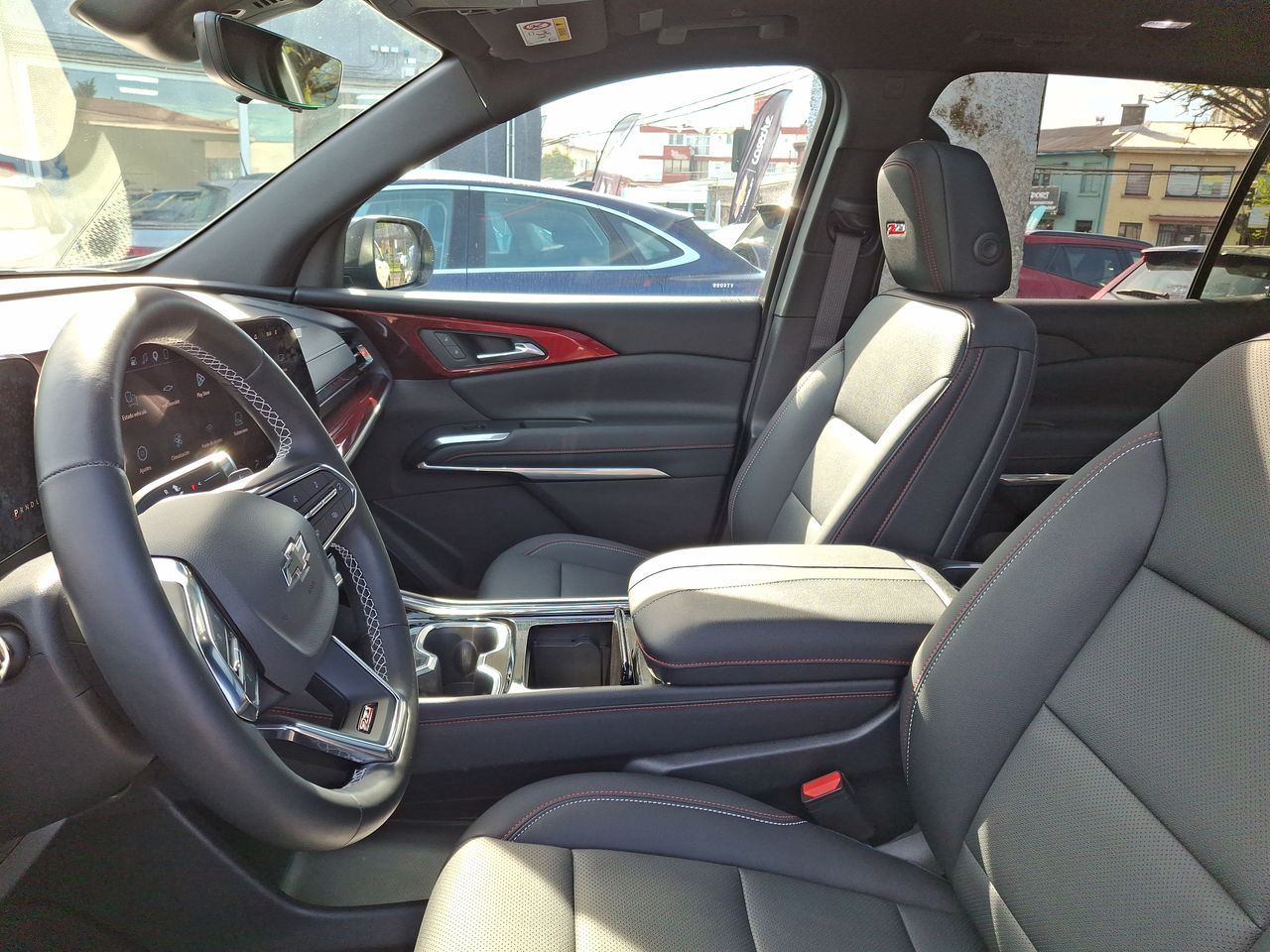 Chevrolet Traverse — foto 12 de 37