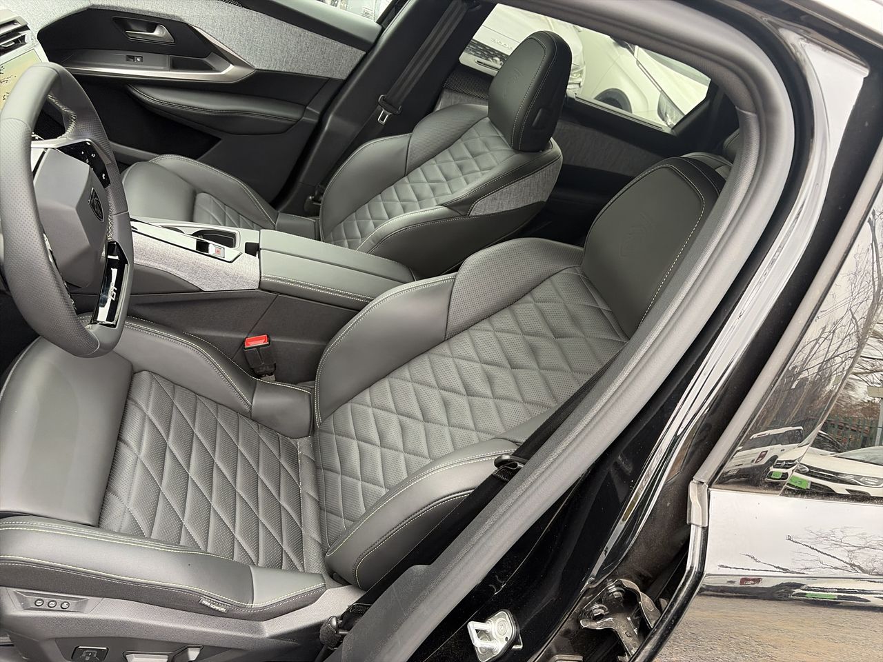Peugeot 5008 — foto 14 de 20