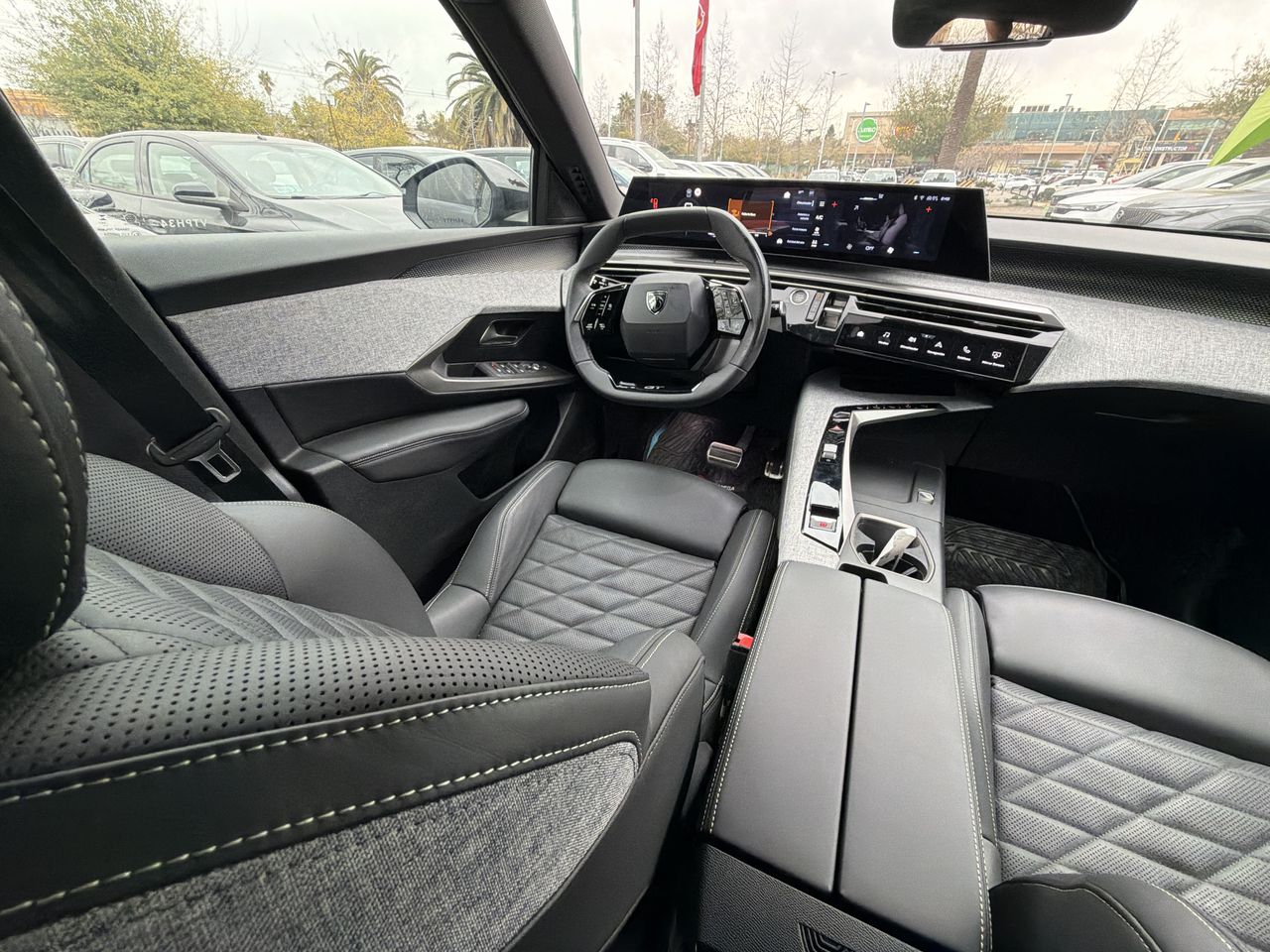 Peugeot 5008 — foto 9 de 20