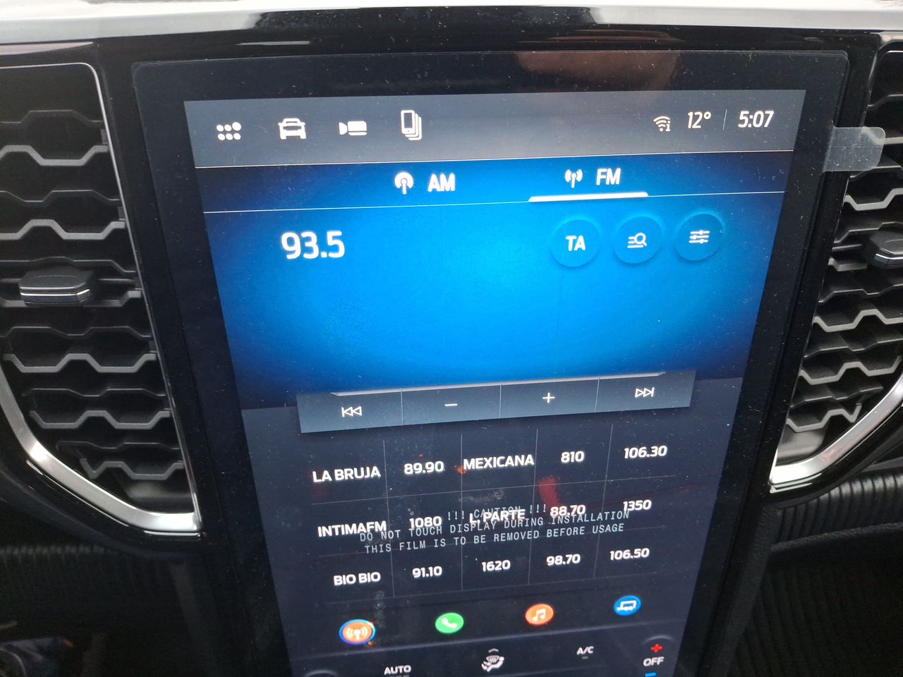 Audi Q3 — foto 21 de 28