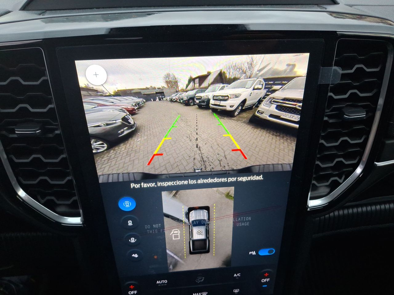 Audi Q3 — foto 22 de 28