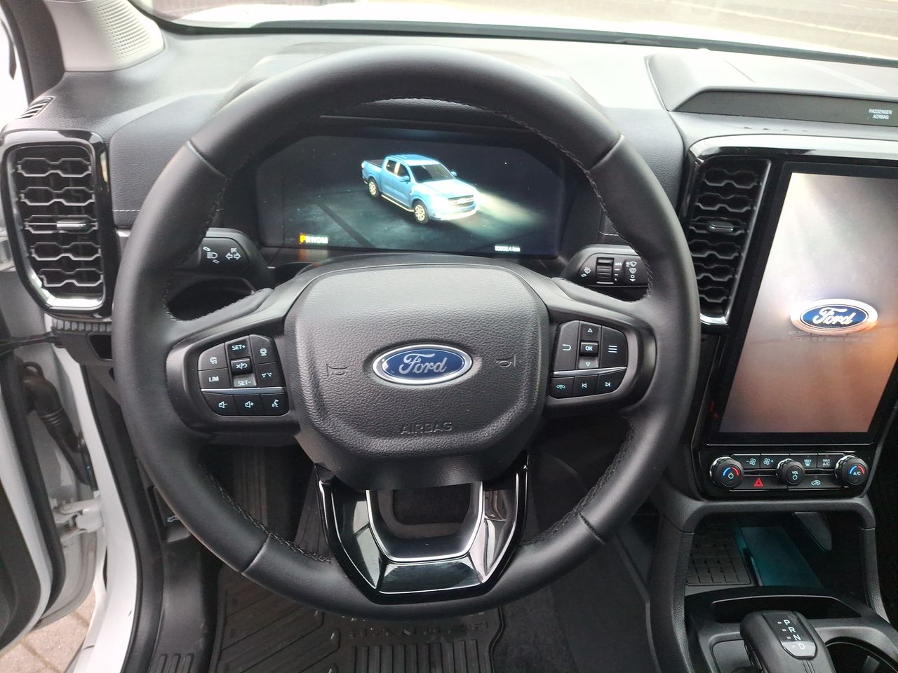 Audi Q3 — foto 18 de 28