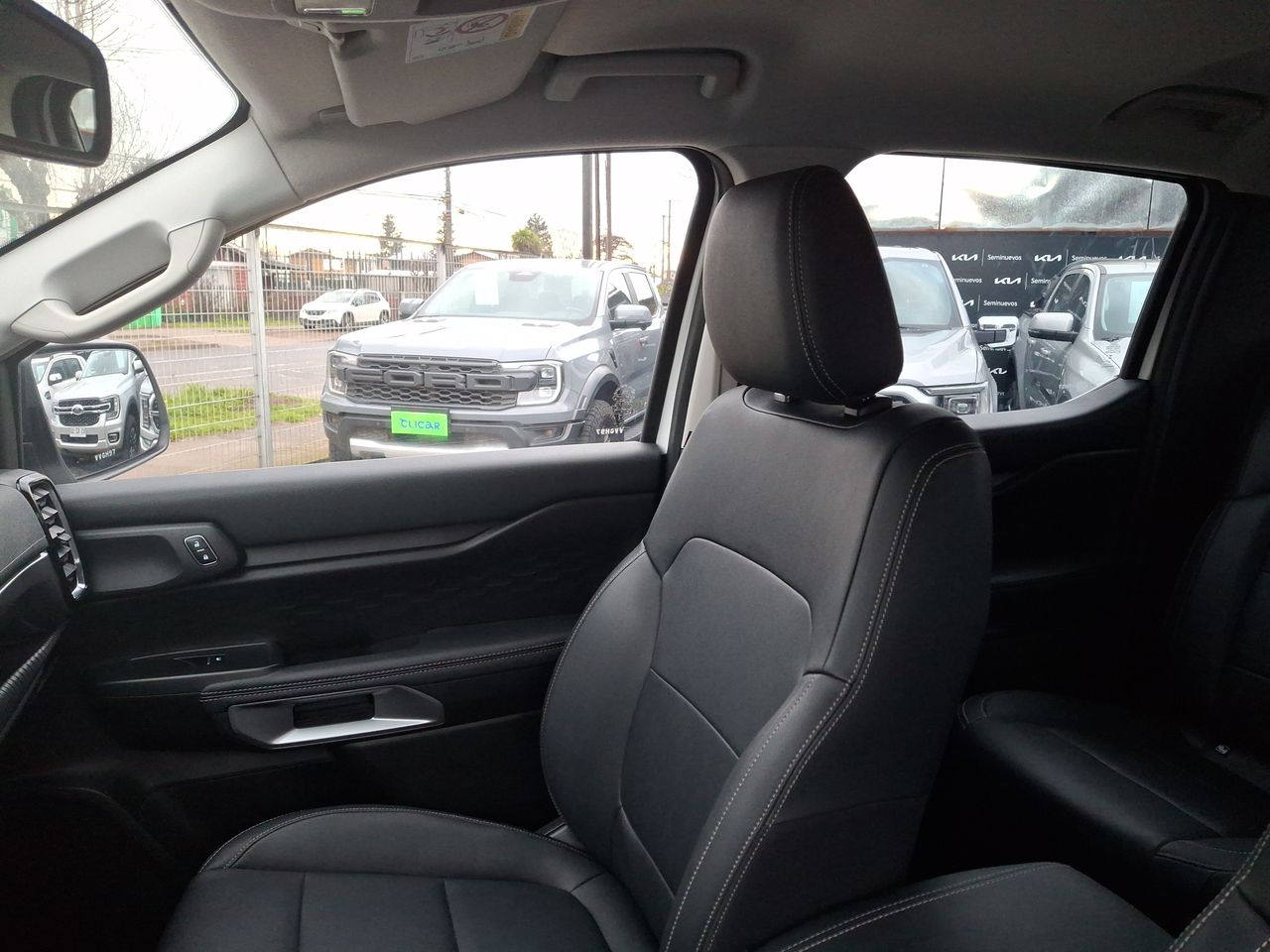 Audi Q3 — foto 4 de 28