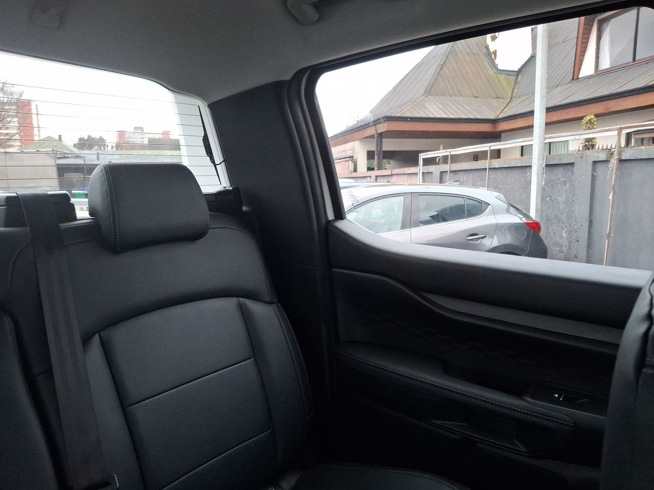 Audi Q3 — foto 7 de 28