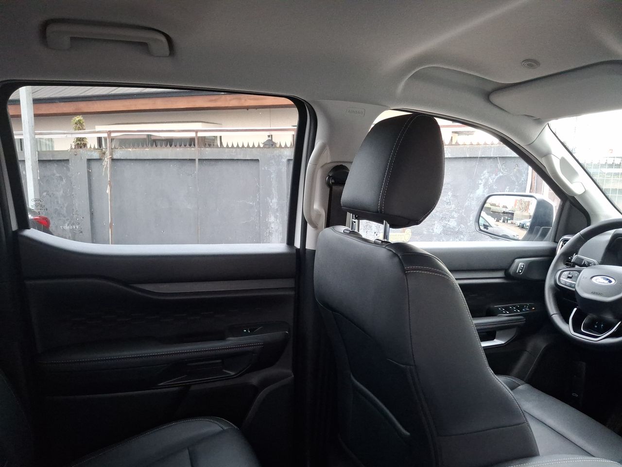 Audi Q3 — foto 8 de 28