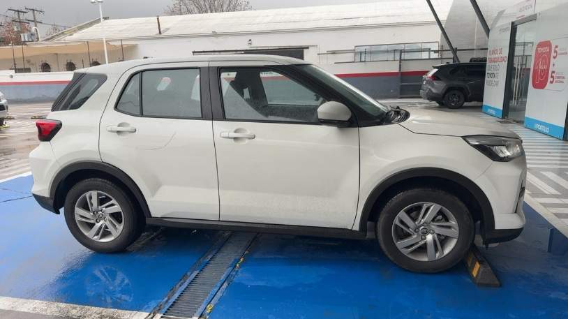 TOYOTA - 3