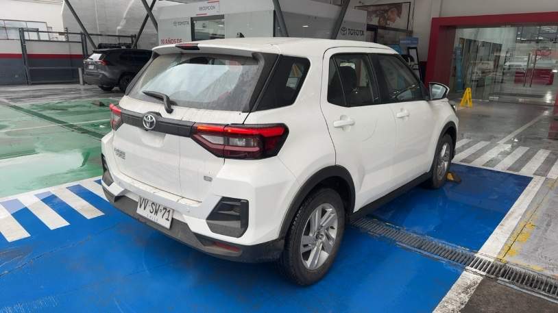 TOYOTA - 4