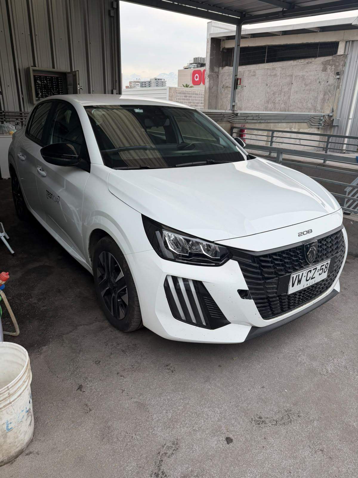 PEUGEOT