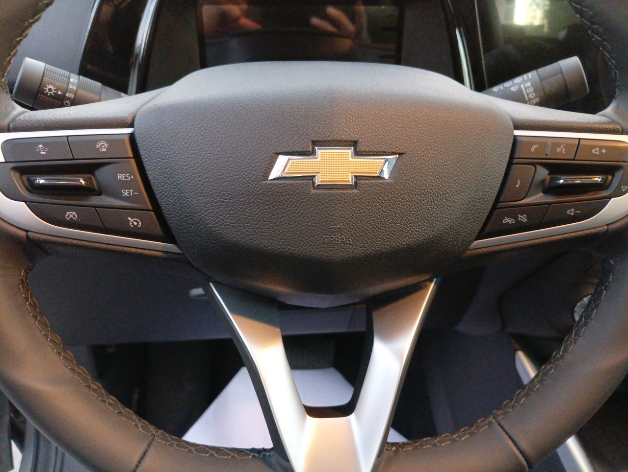CHEVROLET - 27